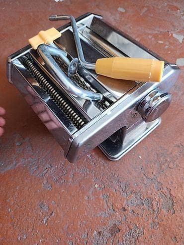 Ручная машинка для пасты/лапши - Корпус и валы из металла — 1
