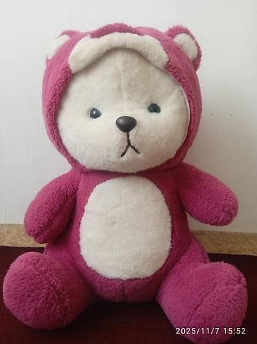 карлик петух: Мягкая игрушка — плюшевый мишка в малиновом костюмчике с ушками. - — 1