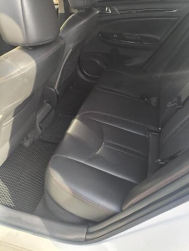 nisan leaf: BYD E5: 2019 г., 0.1 л, Автомат, Электромобиль, Седан — 7