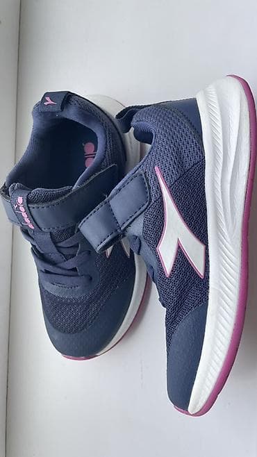 Детская обувь: Детские кроссовки Diadora

28 размер! новые! самовывоз с 10 мкр-на! — 4