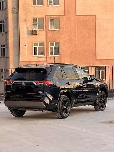 start: Toyota RAV4: 2019 г., 2.5 л, Автомат, Гибрид, Кроссовер — 2