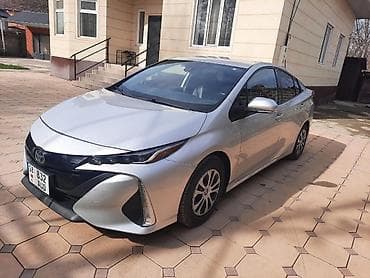 Toyota Prius: 2020 г., 1.8 л, Гибрид, Хэтчбэк