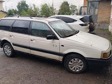 бора универсал: Volkswagen Passat Variant: 1992 г., Механика, Бензин, Универсал — 4