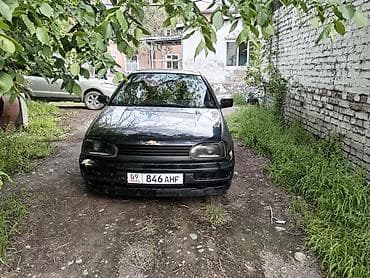 Volkswagen Golf: 1992 г., 1.8 л, Механика, Бензин, Хэтчбэк