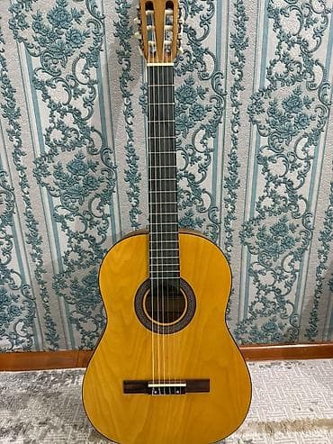 гитара класическая: Классическая акустическая гитара 4/4 с нейлоновыми струнами. обмен на — 1