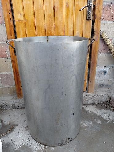 шестрна бочка: Продаю емк. 300л и 130л (нержавейка) 300л =Диаметр 65 см, высота 100 — 2