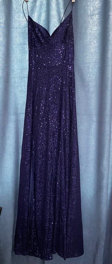 национальные платья на прокат: Вечернее платье, Классическое, Длинная модель, Без рукавов, Корсет, Открытая спина, С пайетками, S — 1