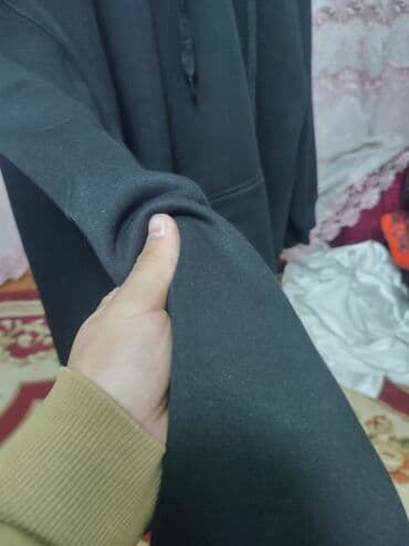 размер мужской одежды таблица соответствия: Черное худи унисекс - Классический крой с капюшоном на утяжках - — 3