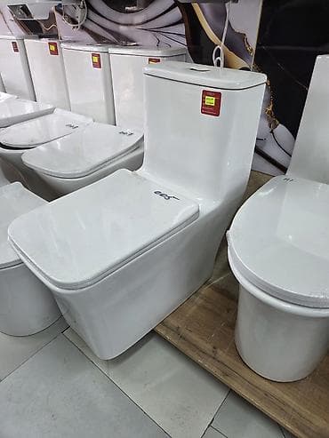 Унитазы и комплектующие: Унитаз Напольный, Материал: Фарфор — 1