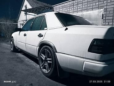 mers 211: Mercedes-Benz W124: 1991 г., 2.3 л, Механика, Бензин, Седан — 3