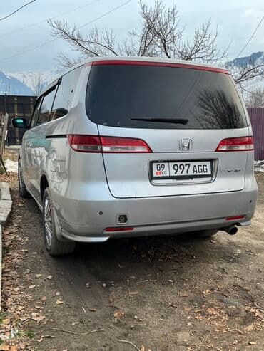 подушка тайота виш: Honda Elysion: 2005 г., 2.4 л, Автомат, Газ, Минивэн — 5