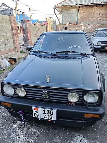 ферио: Volkswagen Golf: 1990 г., 1.8 л, Механика, Бензин, Хэтчбэк — 4