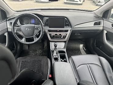 2017: Hyundai Sonata: 2017 г., Газ, Седан — 5