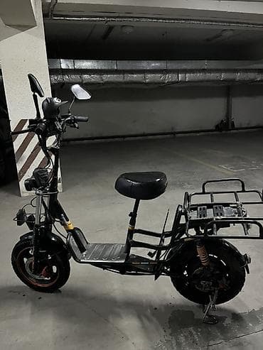 электронный коляска: Электроскутер (сидячий) с большим задним багажником - Компоновка — 1