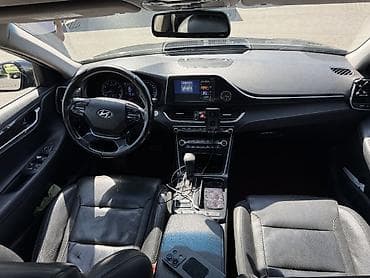 geely galaxy e5: Hyundai Grandeur: 2018 г., 3 л, Типтроник, Газ, Седан — 4