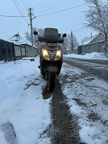 mazda demio: Продаю Скутер не Китай итальянский жидкостное охлаждение инжектор — 4