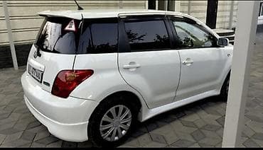 Продажа авто: Toyota Ist: 2003 г., 1.5 л, Автомат, Газ, Хэтчбэк — 3