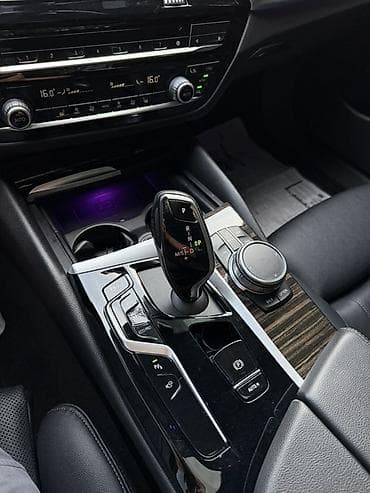 BMW 5 series: 2021 г., 3 л, Автомат, Бензин, Седан — 10