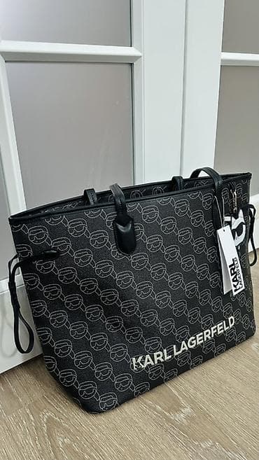 Аксессуарлар: Сумка-тоут Karl Lagerfeld - Модель: черный тоут с фирменным — 1