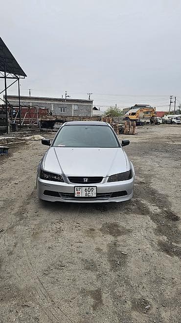 Honda Accord: 2001 г., 1.8 л, Автомат, Газ, Седан