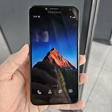 Samsung Galaxy J4 32GB Экран Super AMOLED Память 32 ГБ Состояние