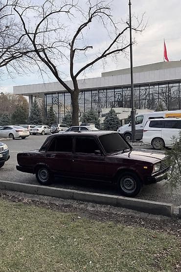 Унаа: ВАЗ (ЛАДА) 2107: 2008 г., 1.6 л, Кол менен иштөөчү, Бензин, Седан — 1