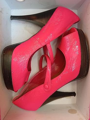 Сабо: Яркие женские туфли на высоком каблуке с ремешком Mary Jane. - Цвет — 1