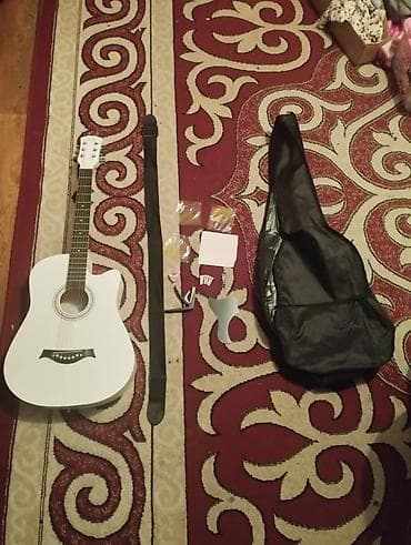 струны гитара: Продам гитару 40 размер акустика в комплект идёт чехол ремень медиатор — 2