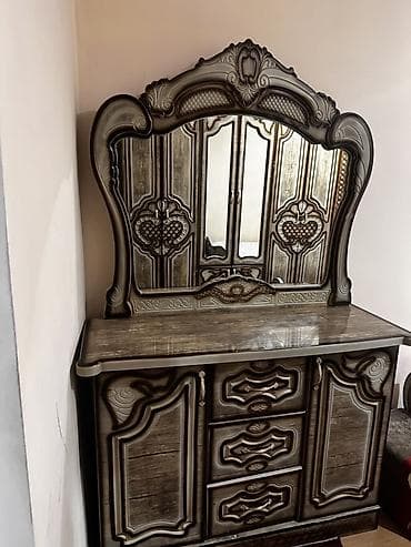 Спальный гарнитур, Б/у, Двуспальная кровать, Кыргызстан, Дерево, Самовывоз, цвет - Коричневый