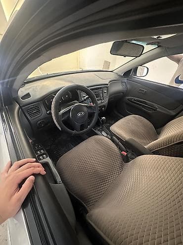 синяя kia: Kia Rio: 2009 г., 1.6 л, Автомат, Бензин, Седан — 4