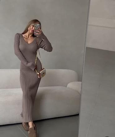 ПРОДАМ НЕЛИКВИД СРОЧНО ПЛАТЬЯ, ЮБКИ, ДВОЙКИ, БЕЗРУКАВКИ, КУРТКИ S