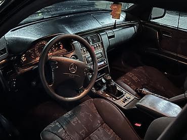 Продажа авто: Mercedes-Benz E-Class: 1999 г., 2.4 л, Механика, Бензин, Седан — 7