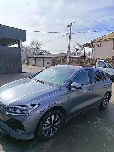 x5 2017: BYD E2: 2024 г., Электромобиль, Кроссовер — 1