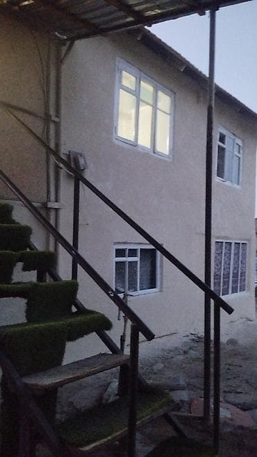 квартира империал: Двухэтажный жилой дом с отдельным наружным входом по металлической — 1