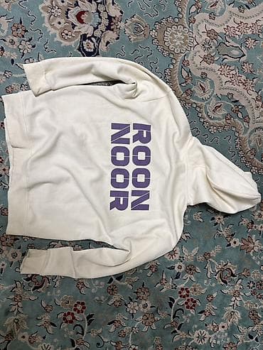 Худи ROON NOOR - Цвет: молочный (айвори) с фиолетовым вертикальным