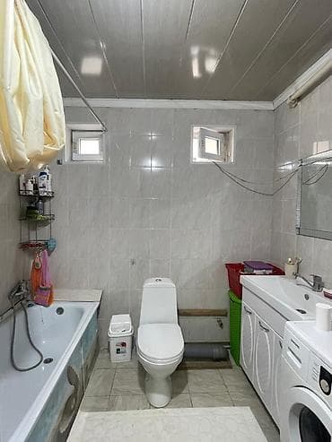 дом в гроздь: Дом в ж/м Арча-Бешик, 7 комнат, общая площадь 128 м². Участок 6 соток — 6