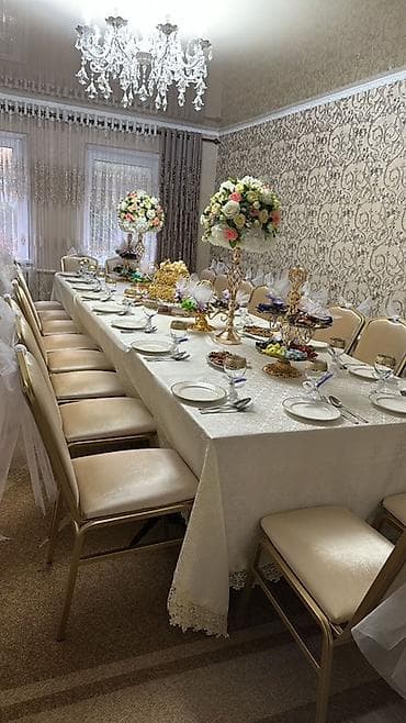 Банкетные стулья с металлическим каркасом. Количество 50 штук -