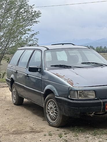 детский машина аккумулятор: Volkswagen Passat Variant: 1993 г., Механика, Бензин, Универсал — 1