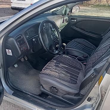 каракол катализатор: Toyota Avensis: 2003 г., 1.8 л, Кол менен иштөөчү, Бензин, Седан — 3