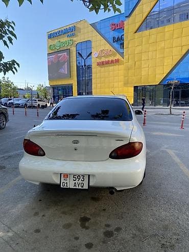 Hyundai Accent: 1998 г., 1.5 л, Механика, Бензин, Седан at lalafo.kg Hyundai Accent: 1998 г., 1.5 л, Механика, Бензин, Седан