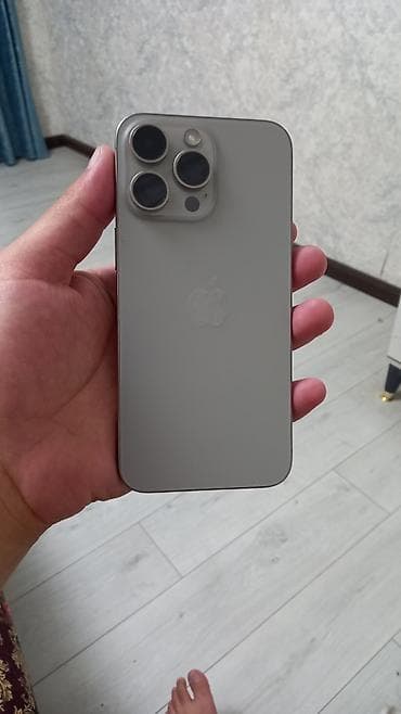 poco c55: IPhone 15 Pro, Natural Titanium — 3