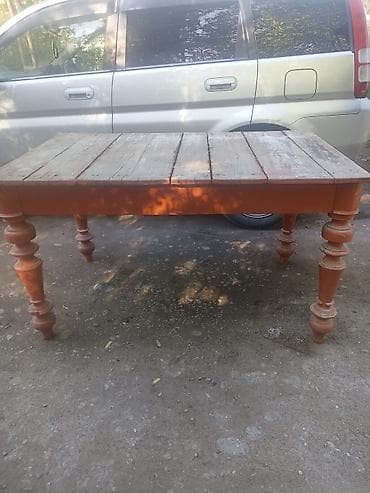 Садовый стол Дерево