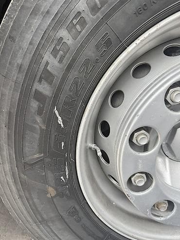 hyundai xcient: Шины 315 / 60 / R 22,5, Грузовики/Автобусы, Jinyu — 2