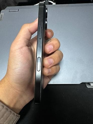 ipod touch 4: IPhone 16 Pro, Б/у, 256 ГБ, Черный, 94 % — 4