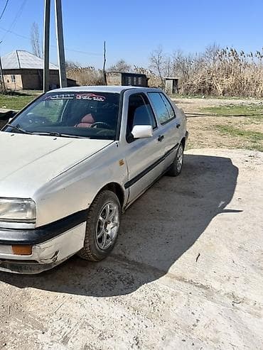 ej ve: Volkswagen Vento: 1993 г., 1.8 л, Ручные, Бензин, Седан — 4