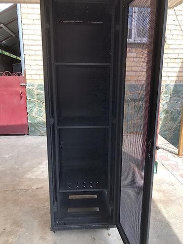 обмен на железки: Продаю серверный шкаф идеальное состояние режим охлаждения — 6