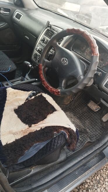 аш эрвы: Toyota Avensis: 2002 г., 1.8 л, Автомат, Бензин, Хетчбек — 5