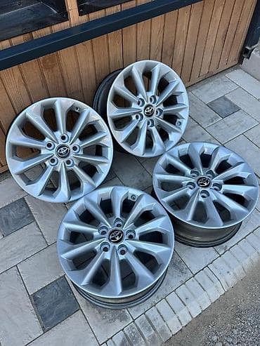 Литые Диски R 16 Toyota, Комплект, отверстий - 5, Б/у at lalafo.kg Литые Диски R 16 Toyota, Комплект, отверстий - 5, Б/у