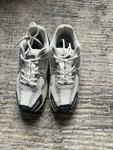 Личные вещи: Мужские кроссовки, 40, 40.5, Nike, Новый, цвет - Серый, Самовывоз, Платная доставка — 2