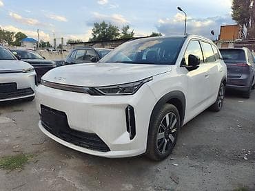 пинин ио: AION i60 — пятиместный SUV. Кузов и дизайн: - Белый кузов, система — 1
